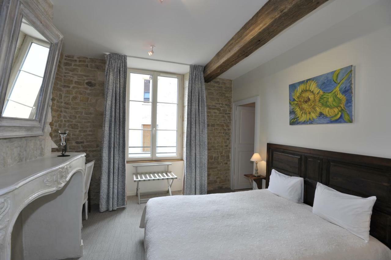 Le Marius Hotel Les Riceys Exterior foto
